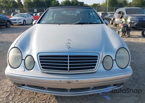 2001 Mercedes-Benz Clk 430 из США, поврежденный, VIN WDBLK70G21T075567